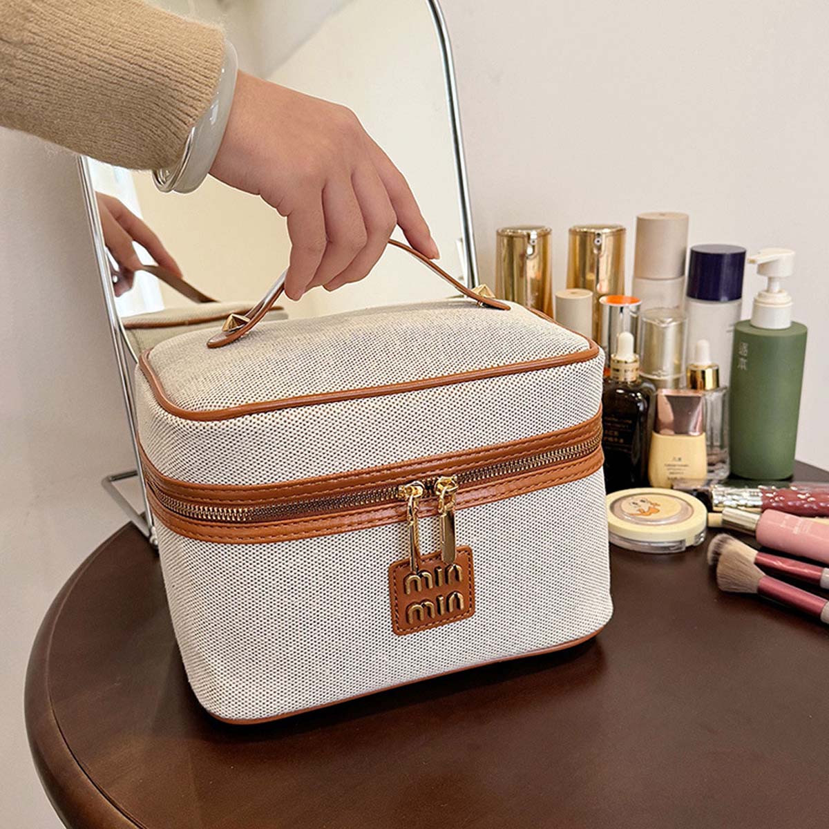 ニューレトロな高級ミニマリストキャンバストートオーガナイザー - Luxury Skincare China のレビューと価格